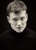 photo Ed Speleers